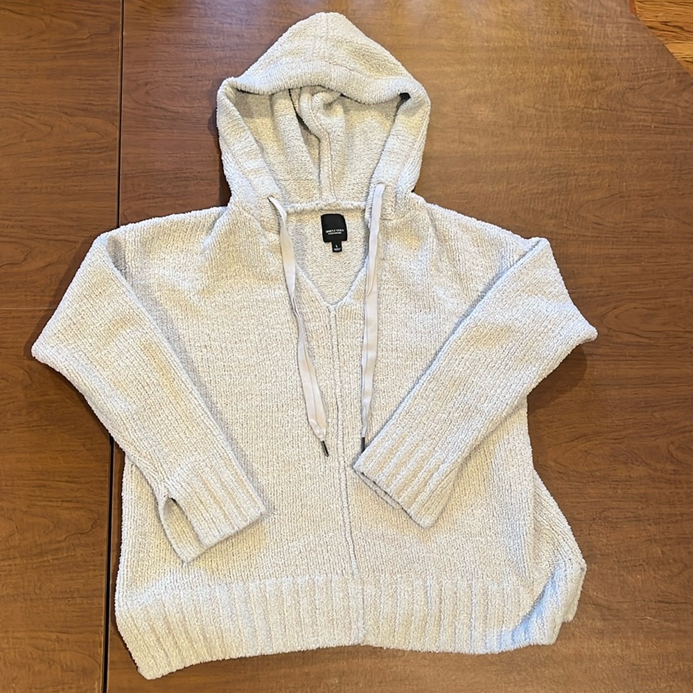 Simply Vera Wang Sweater